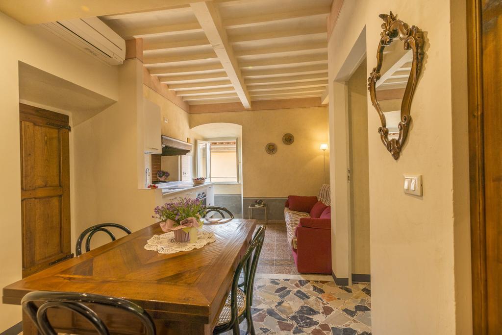 I Bei Ricordi - Historic Centre Apartment 6 Arezzo Esterno foto